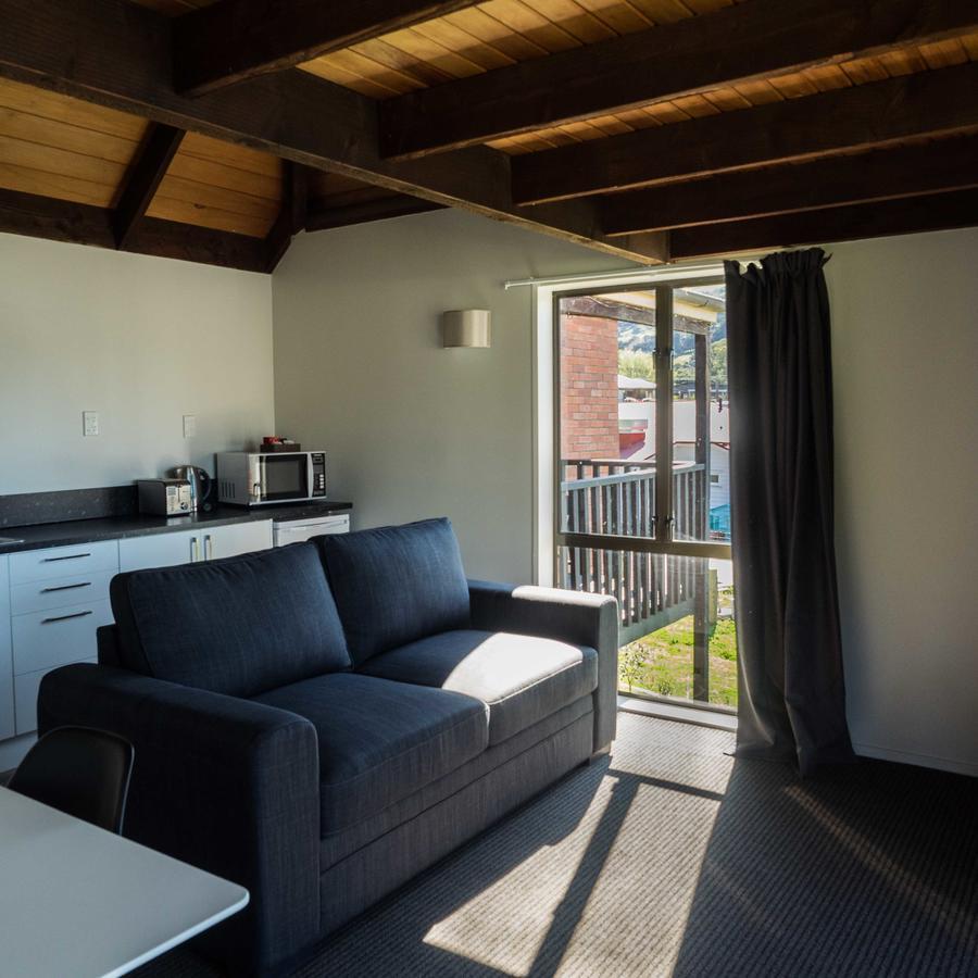 Duvauchelle Seaside Motel Kültér fotó