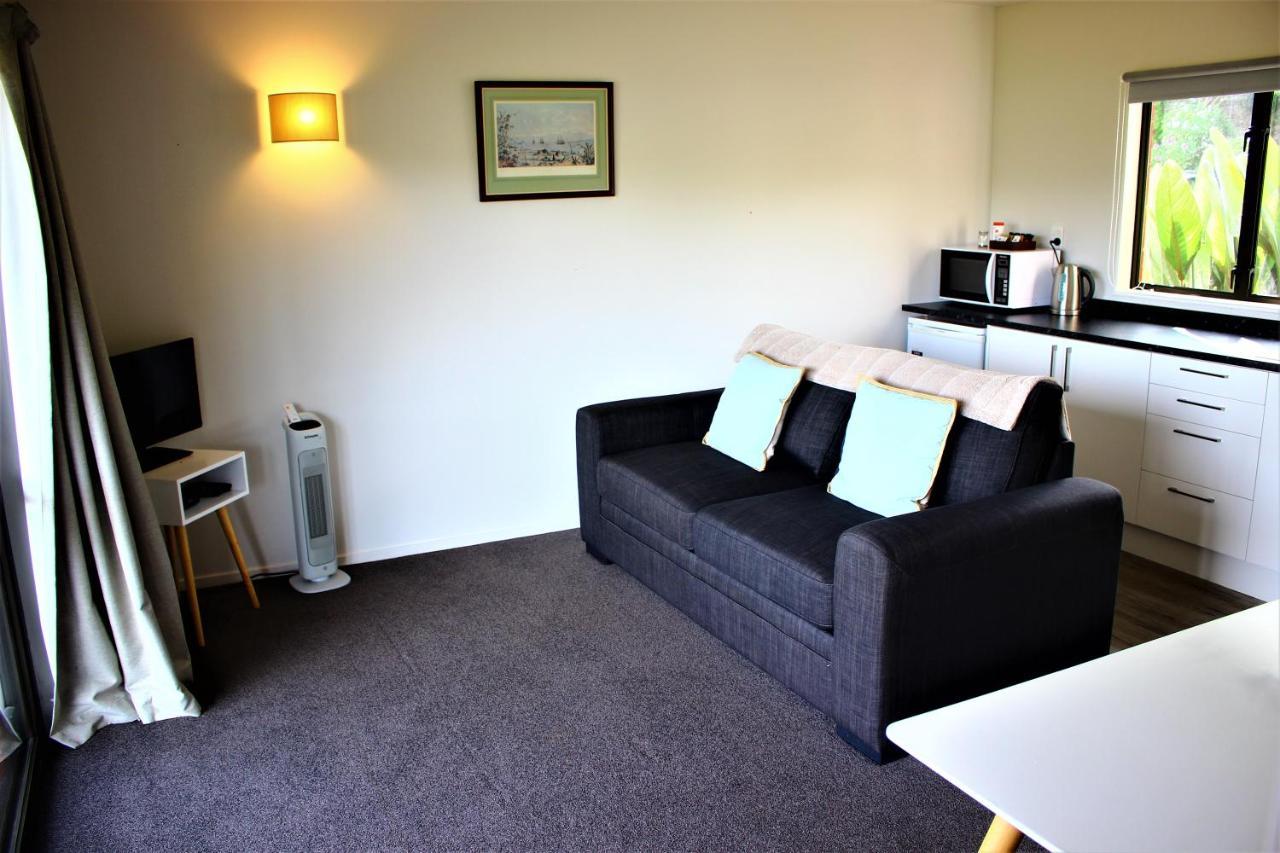 Duvauchelle Seaside Motel Kültér fotó