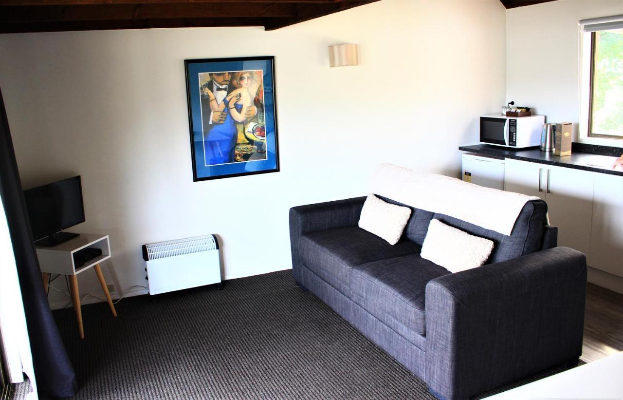 Duvauchelle Seaside Motel Kültér fotó